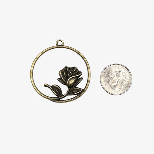 Bronze rose-shaped pendant 