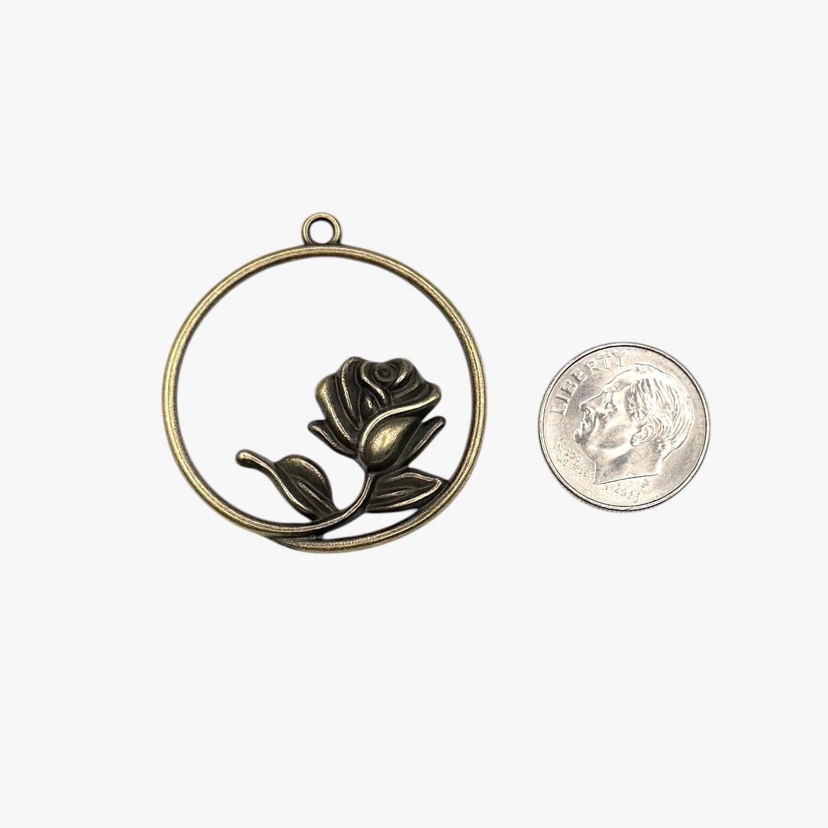 Bronze rose-shaped pendant 
