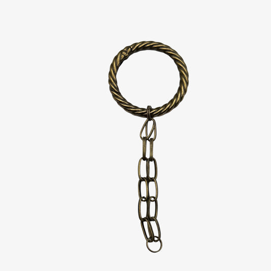 Bronze chain with a decorative rope like o-ring 